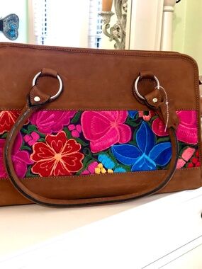 Brown Leather Shoulder Bag with Vibrant Floral Embroidery